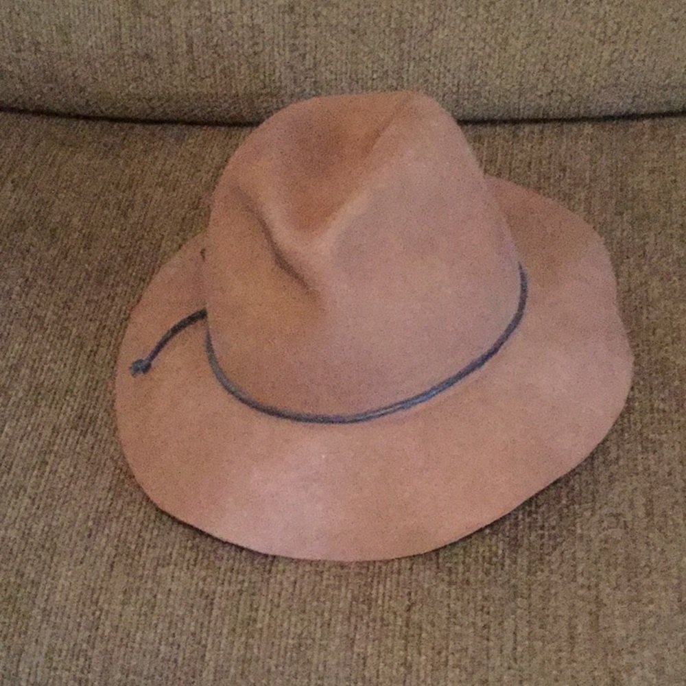 Wool hat - Picture 2 of 5